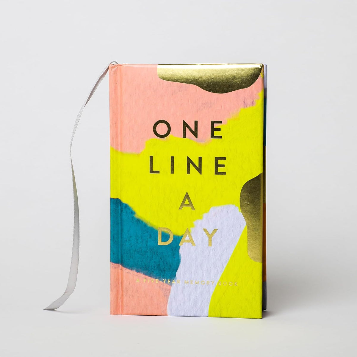 Modern One Line a Day: a Five-Year Memory Book